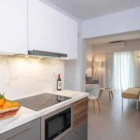 Electra Luxury Apartment At The Heraklion Center Exterior photo